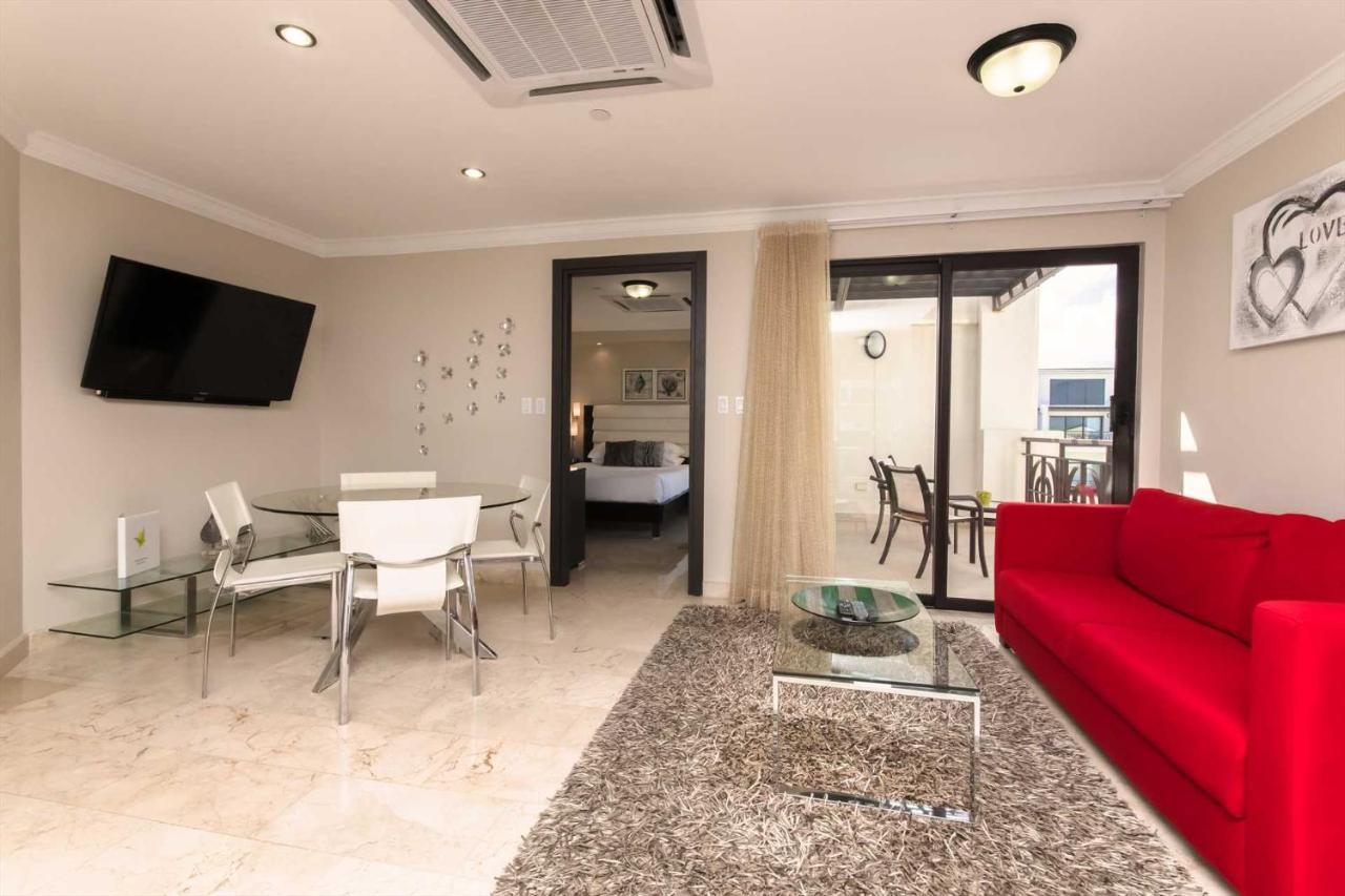 Palmaruba Condos Палм Бийч Екстериор снимка
